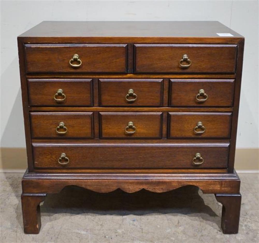 FEDERAL STYLE MAHOGANY SILVER CHEST,