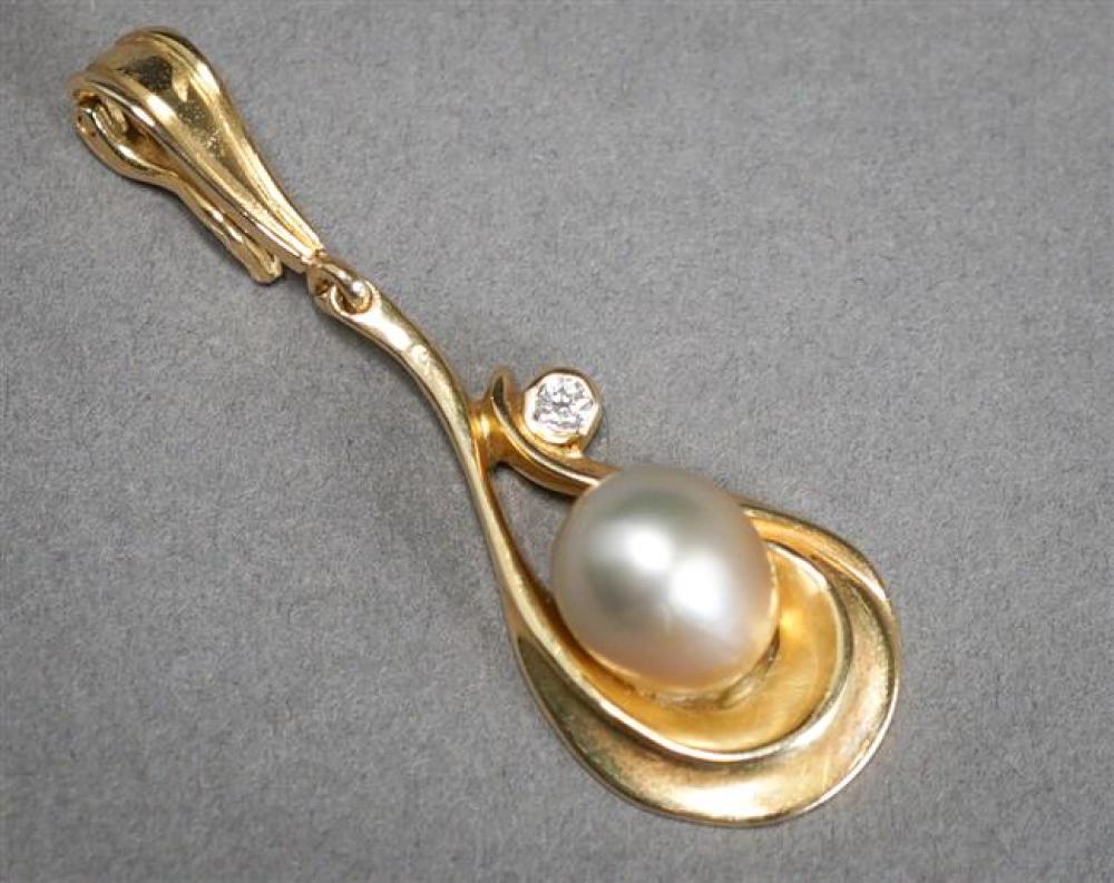 14 KARAT YELLOW GOLD PEARL AND 3239de