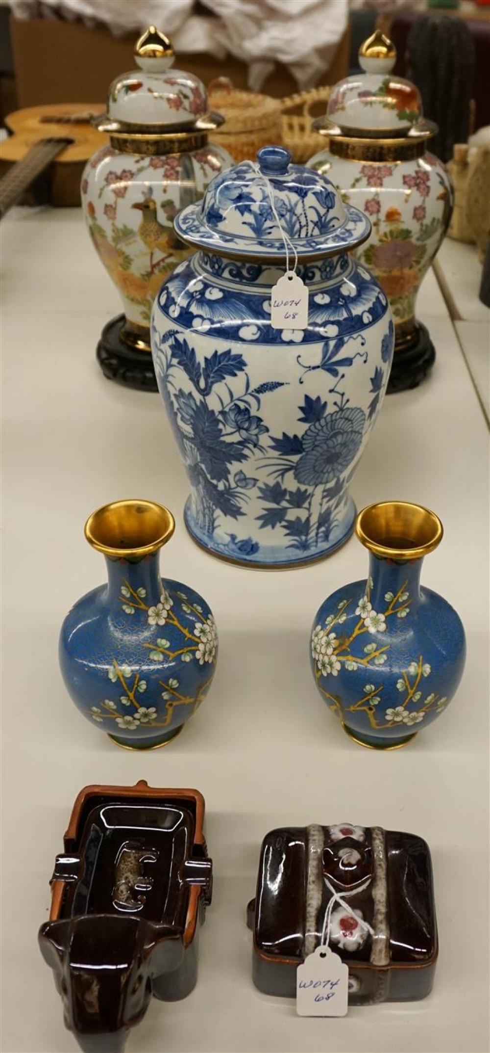 CHINESE BLUE AND WHITE COVERED 323aaf