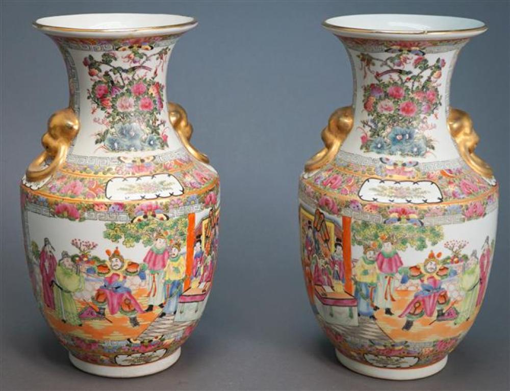 PAIR OF CHINESE ROSE MEDALLION