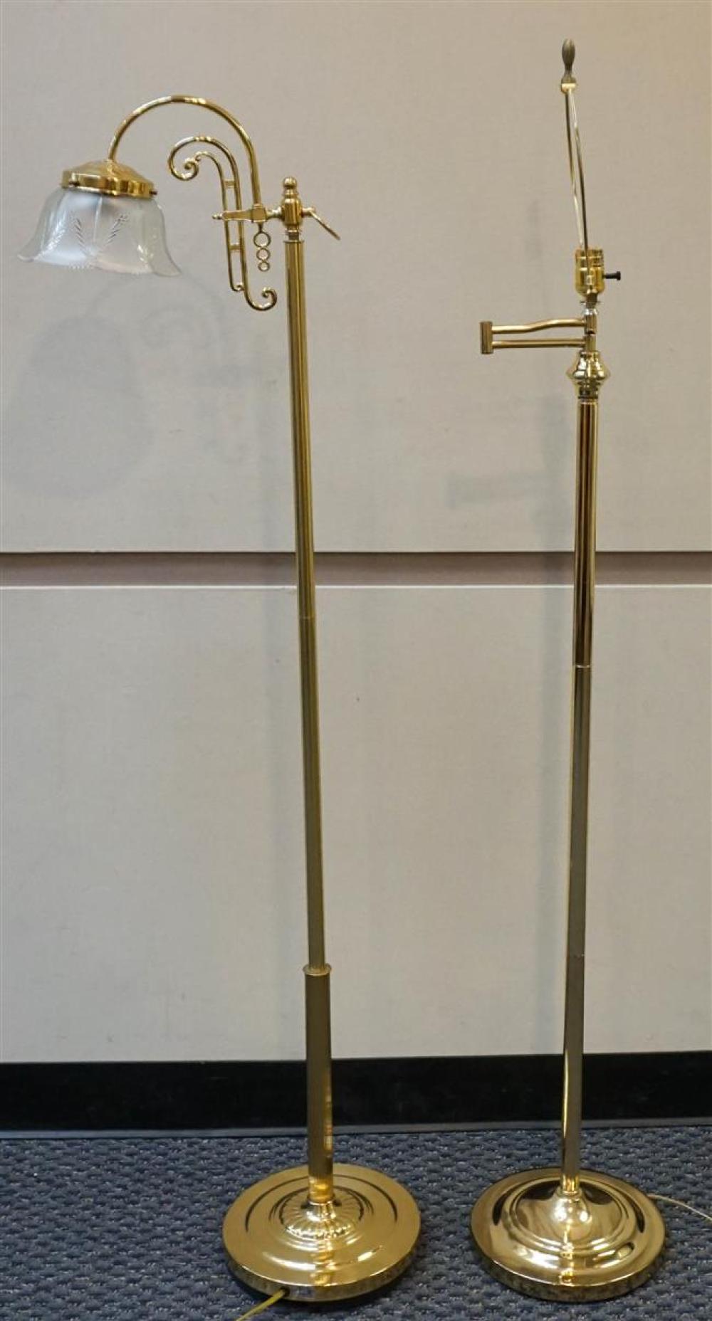 TWO MODERN BRASS TONE FLOOR LAMPSTwo 323bc5