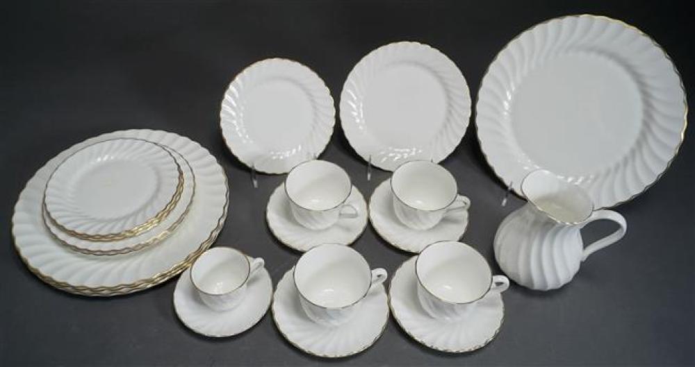 WEDGWOOD GOLD CHELSEA 23-PIECE DINNER
