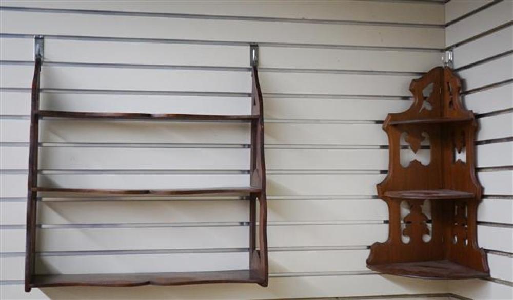 EARLY AMERICAN MAHOGANY WALL SHELF 323e32