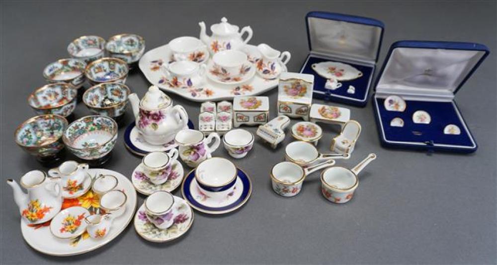 GROUP WITH PORCELAIN MINIATURE