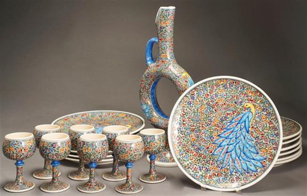 SET WITH THIRTEEN TURKISH LUSTREWARE 323ef5