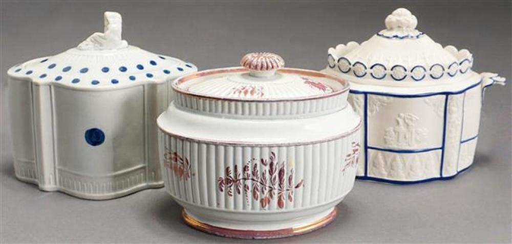 THREE ENGLISH PORCELAIN COVERED 323fd0