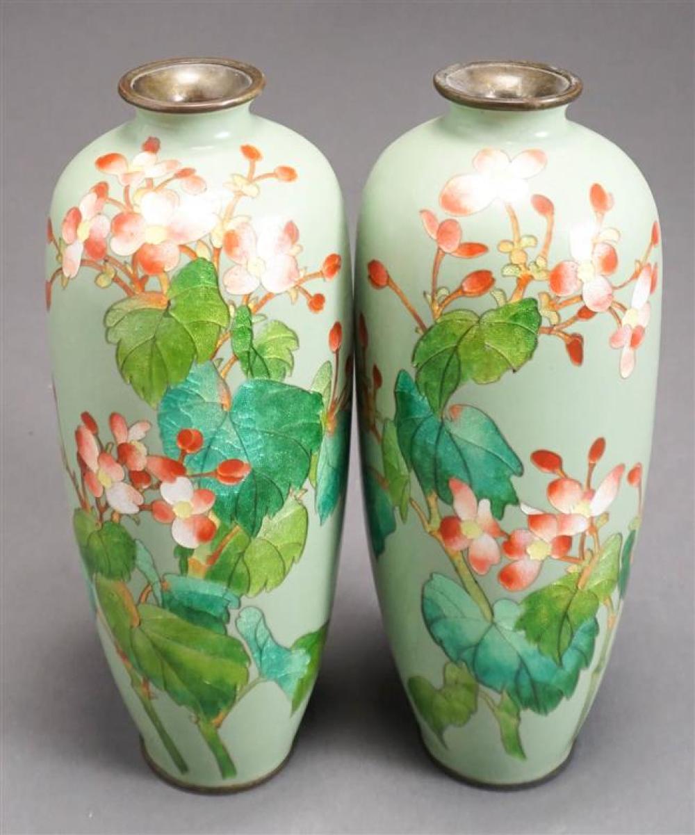 PAIR JAPANESE CLOISONNE ENAMEL 324120