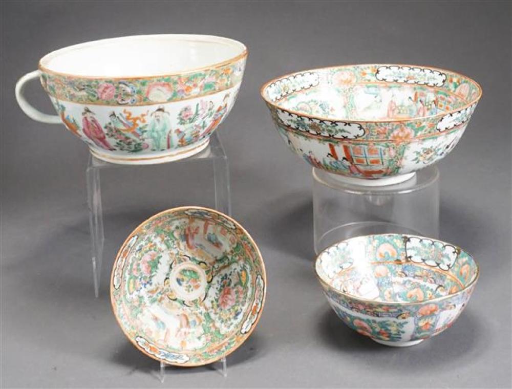 THREE CHINESE ROSE MEDALLION PORCELAIN