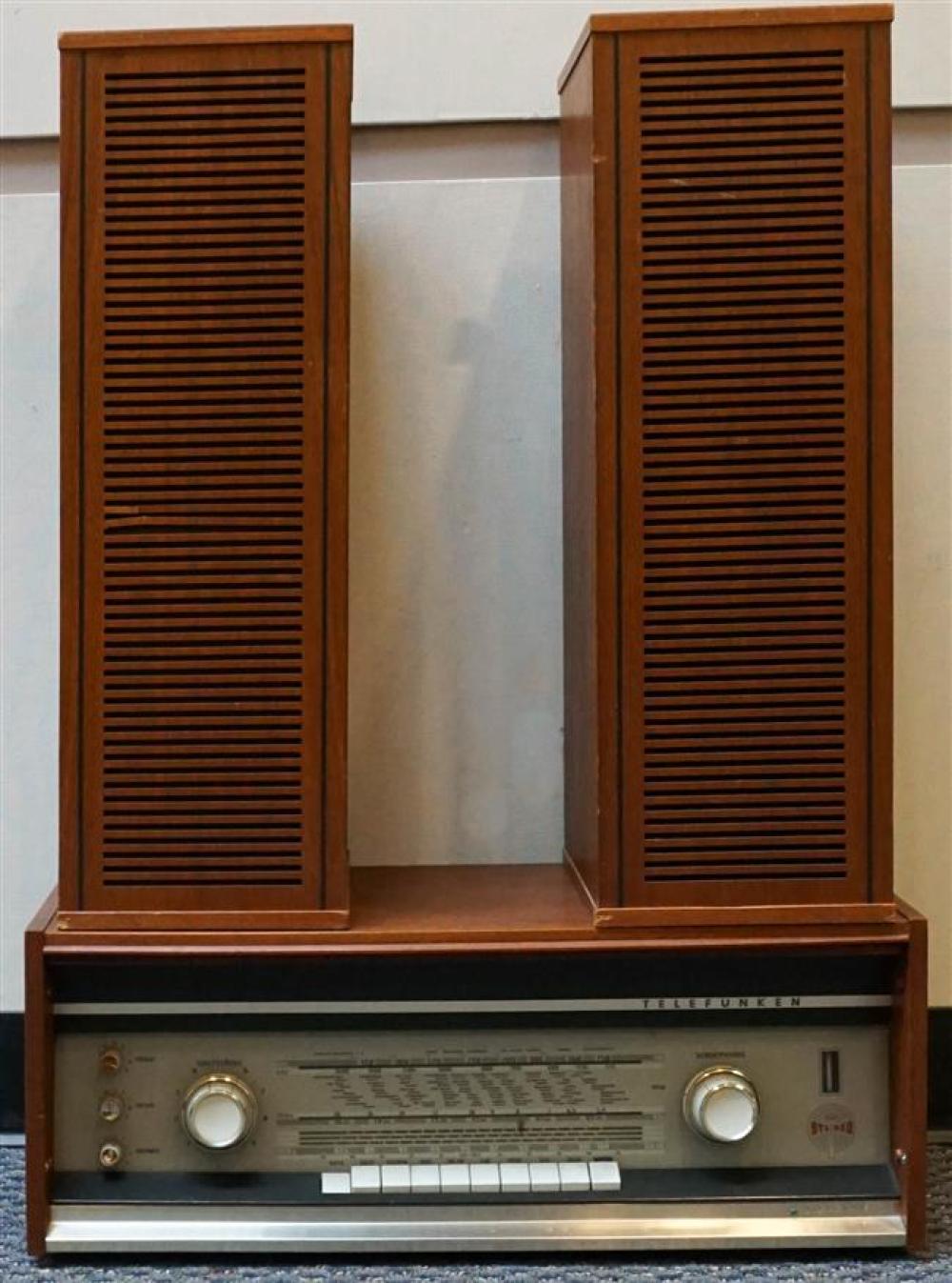 PAIR OF TELEFUNKEN HIFI, KLANGBOX