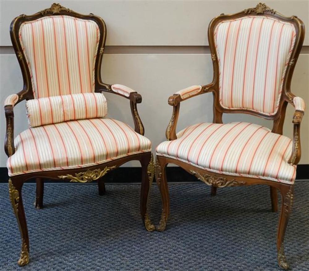 PAIR LOUIS XV STYLE GILT METAL 32426b