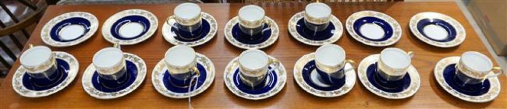 SET WITH 10 WEDGWOOD BLUE AND GILT