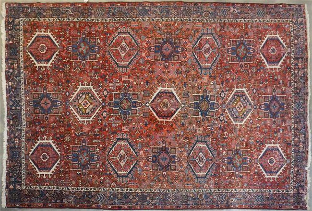 HERIZ RUG, APPROXIMATELY 12 X 9Heriz