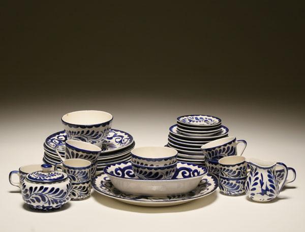 Lot of Mexican Anfora Puebla china in