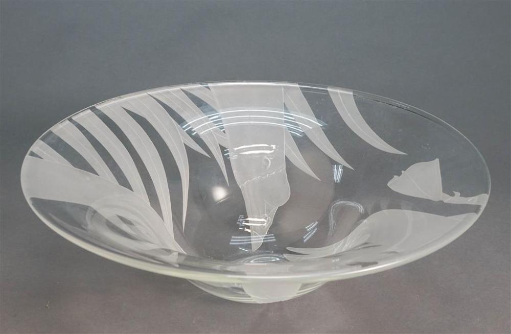 CONTEMPORARY 'GOOSE' ETCHED GLASS
