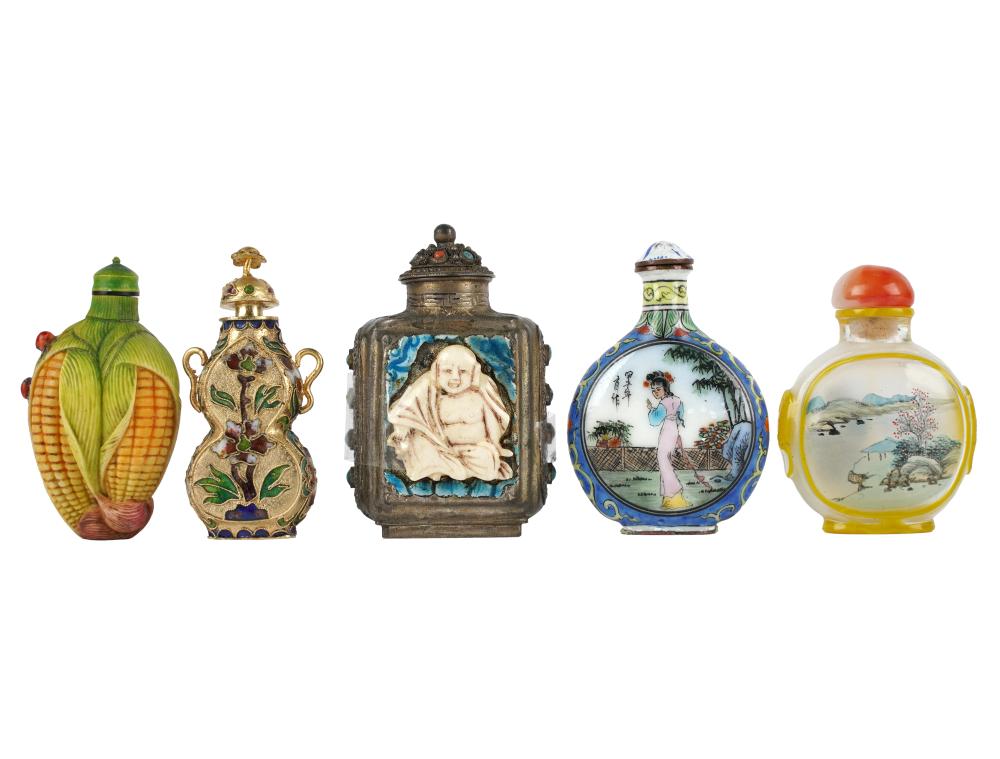 COLLECTION OF FIVE SNUFF BOTTLESthe