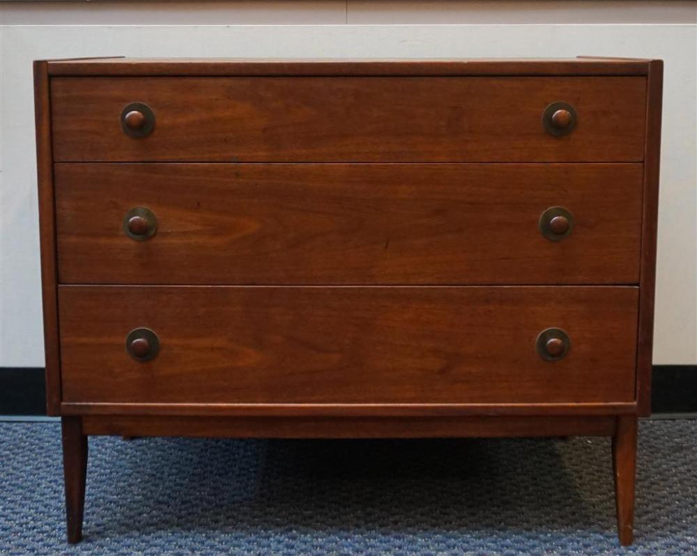 MID CENTURY MODERN WALNUT CHEST 326e25