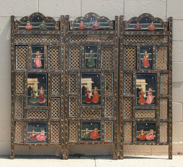 Three paneled wooden Indian screen  50b3a