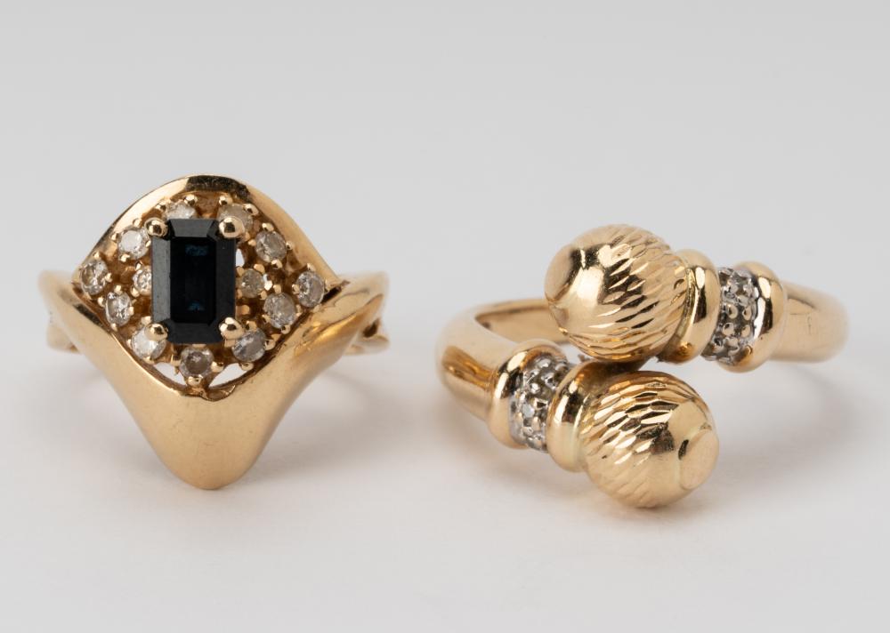 TWO YELLOW GOLD GEM SET RINGS14 32707d