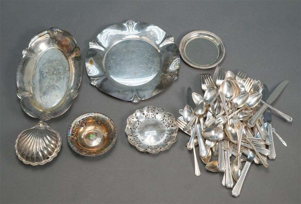 SMALL GROUP OF SILVER PLATE FLATWARE