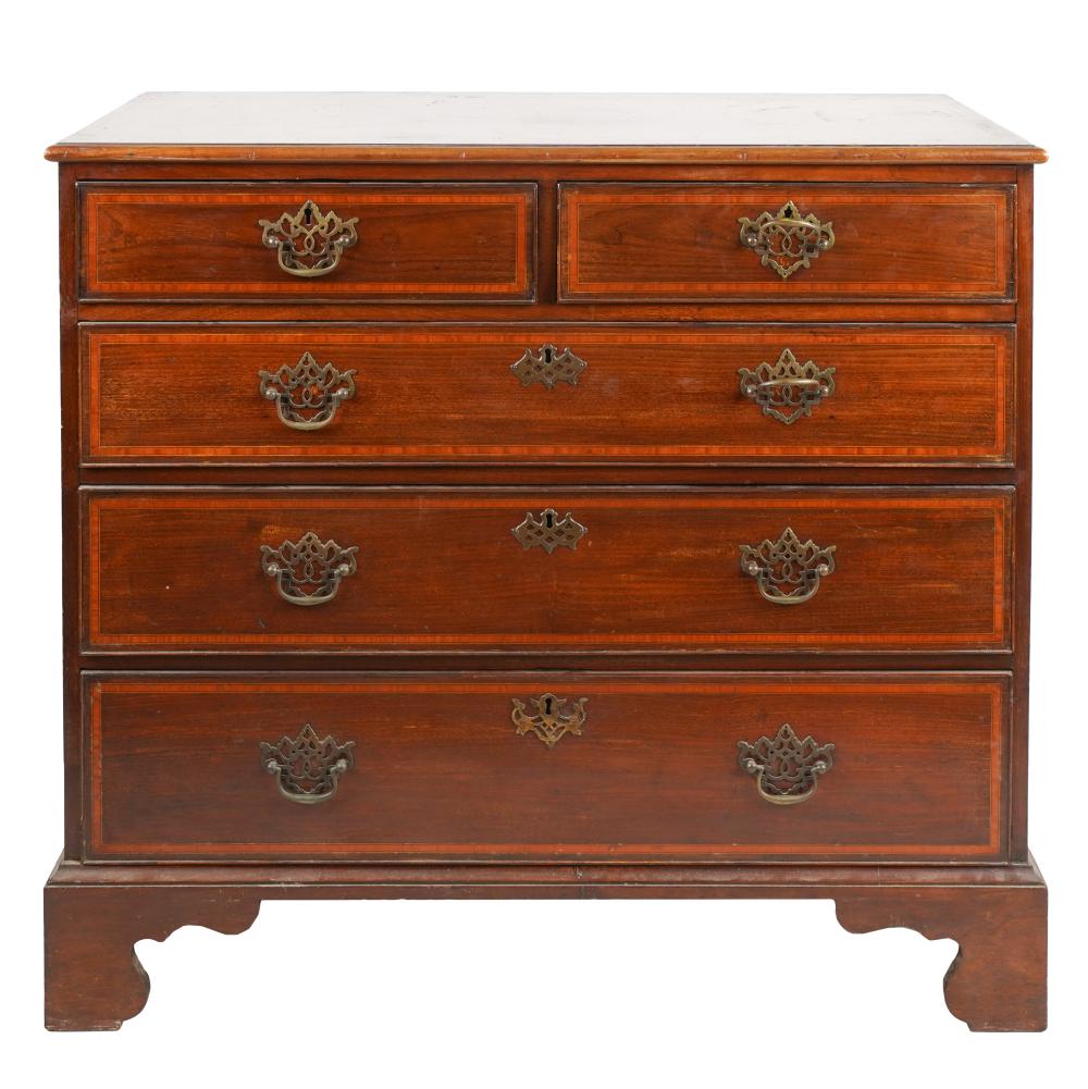 ENGLISH MAHOGANY CHEST OF DRAWERS19th