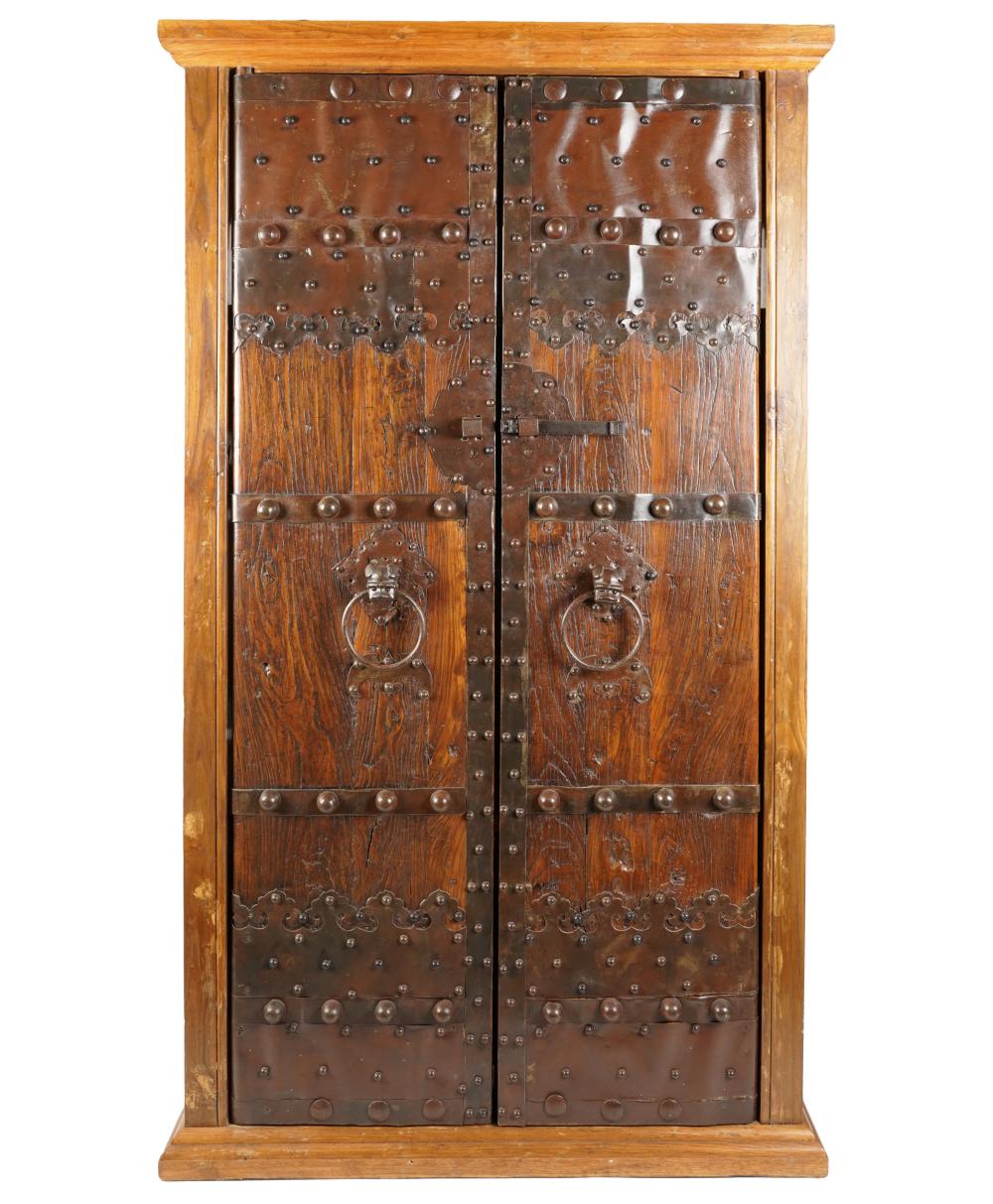 CHINESE IRON-MOUNTED CABINET20th