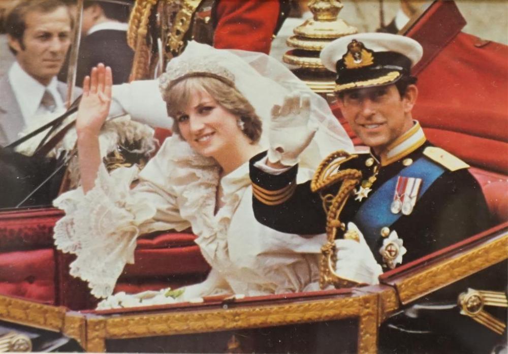 PHOTOGRAPH OF PRINCE CHARLES AND PRINCESS