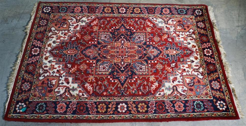 INDO HERIZ RUG 6 FT 1 IN X 3 FT 3273b3