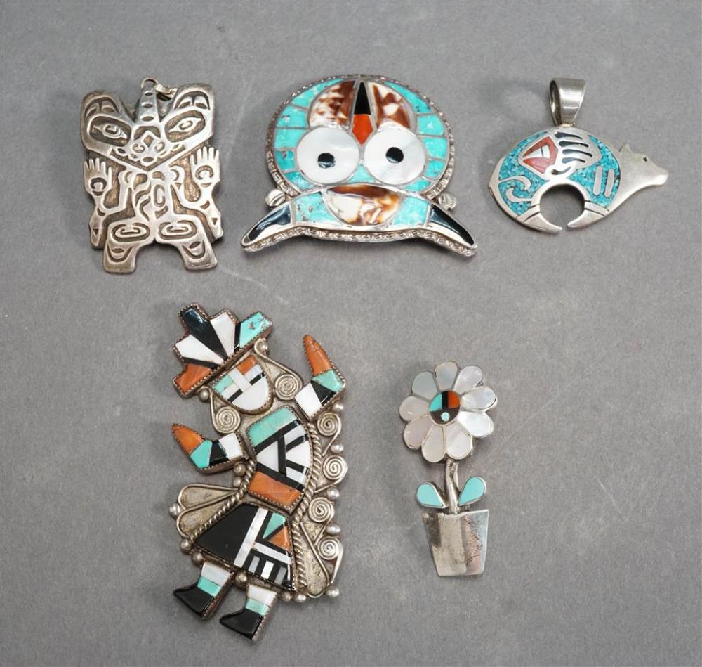 FIVE SOUTHWEST SILVER BROOCHES 327411