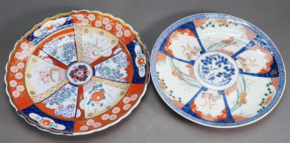 TWO JAPANESE PORCELAIN CHARGERSTwo