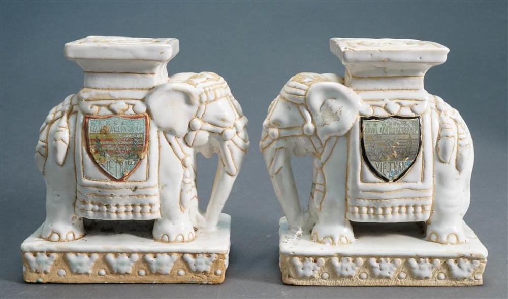 PAIR OF SOUTHEAST ASIAN CERAMIC 3274ed