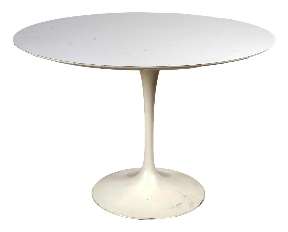 TULIP STYLE DINING TABLEin the 327596