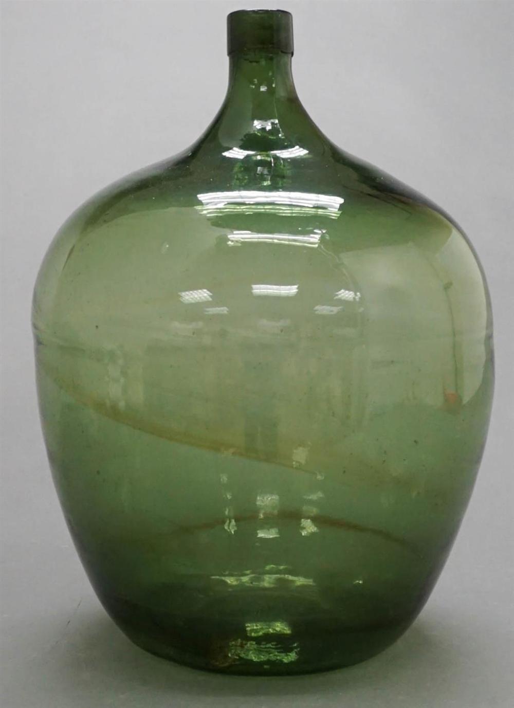 GREEN GLASS DEMIJOHN, H: 19 INGreen
