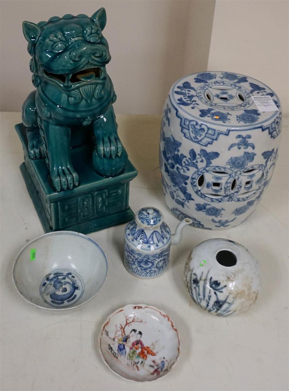 COLLECTION OF CHINESE PORCELAIN 327792