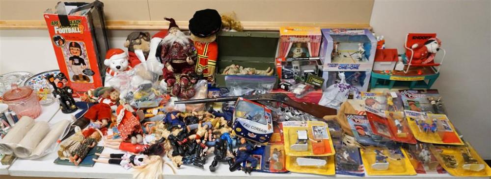 COLLECTION WITH ASSORTED TOYS AND