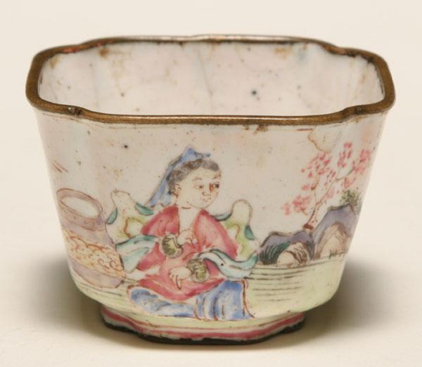 Chinese Export 18th century enamel cup