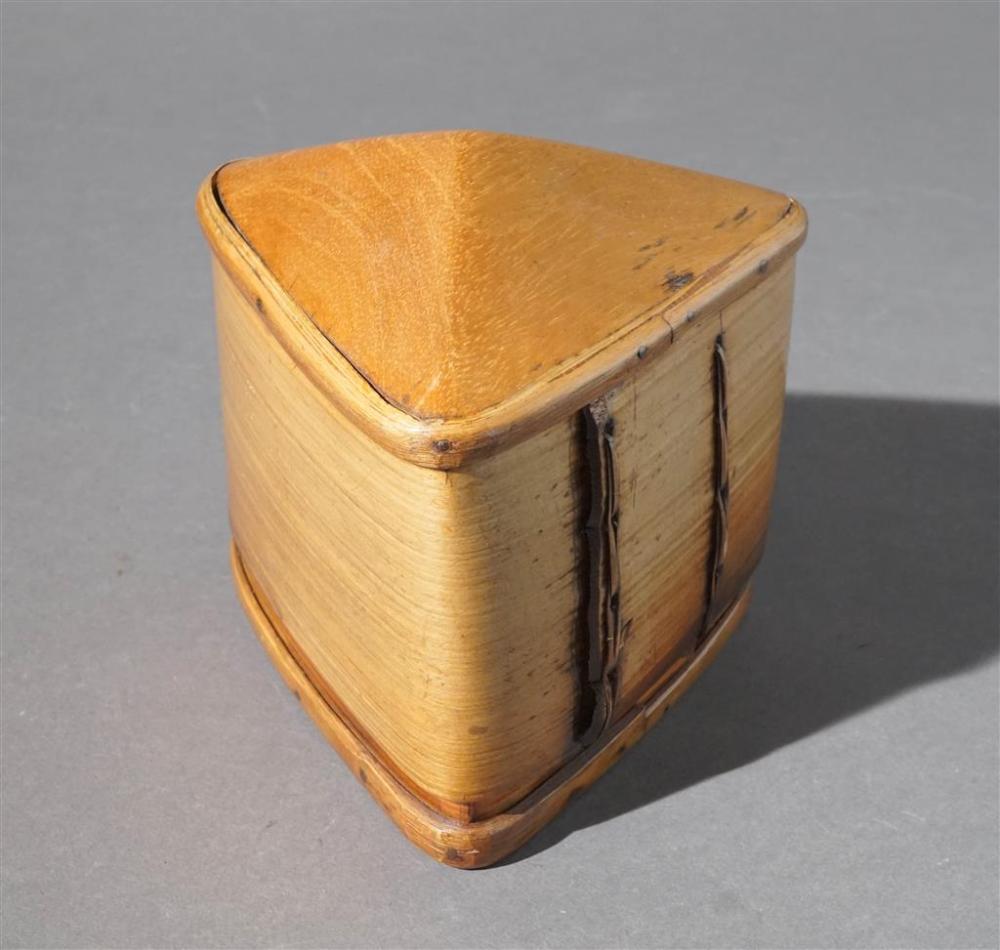 TRIANGULAR MAPLE SHEET TEA CADDY  3277f9