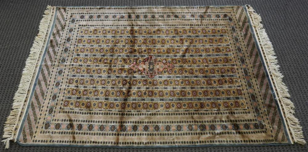 BOKHARA AREA RUG, 5 FT 9 IN X 4