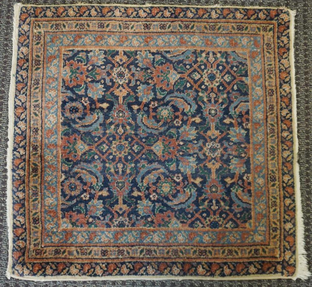 FARAHAN RUG 2 FT 4 IN X 2 FT 3 32785b