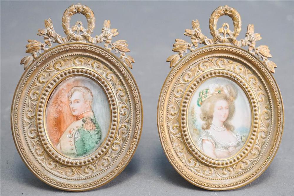 PAIR OF MINIATURE PORTRAITS OF 327914