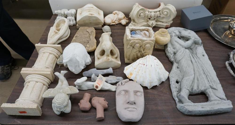 COLLECTION WITH PLASTER AND PORCELAIN
