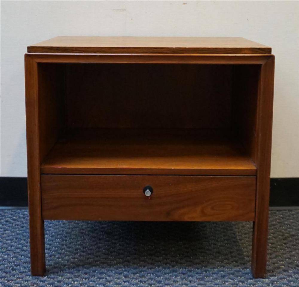 MOUNT AIRY MID CENTURY MODERN ROSEWOOD 327a36