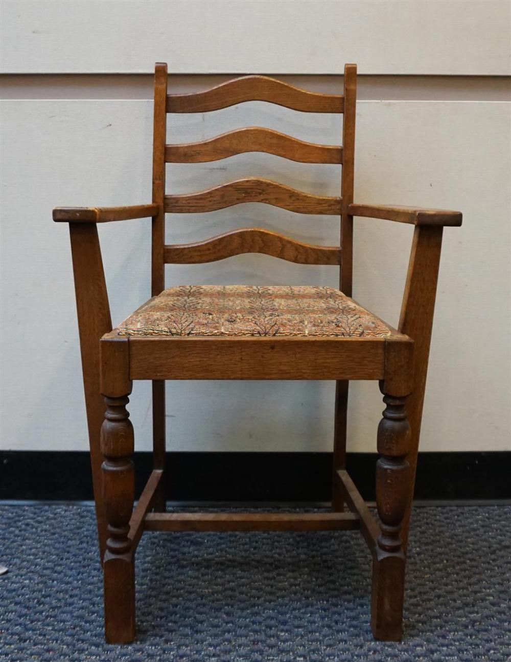 VICTORIAN STYLE TURNED OAK ARMCHAIRVictorian 327a98