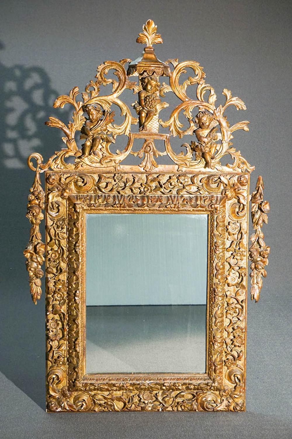 LOUIS XV STYLE GILTWOOD MIRROR  327b79