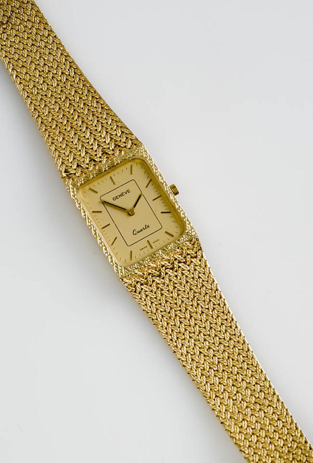 14-KARAT YELLOW-GOLD QUARTZ WRISTWATCH,