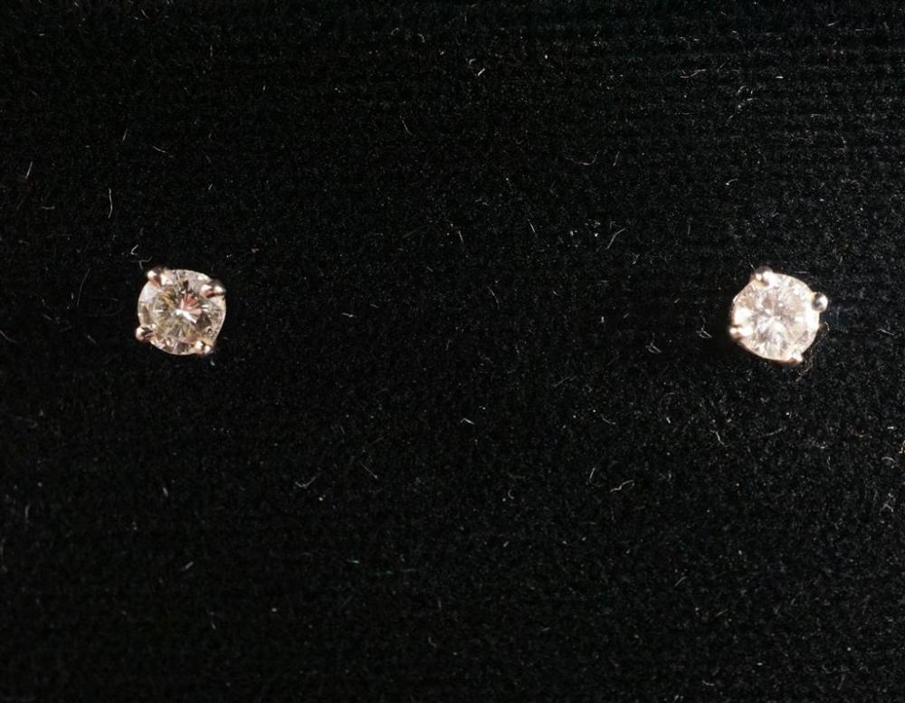 PAIR OF 14 KARAT WHITE GOLD AND 327dc6