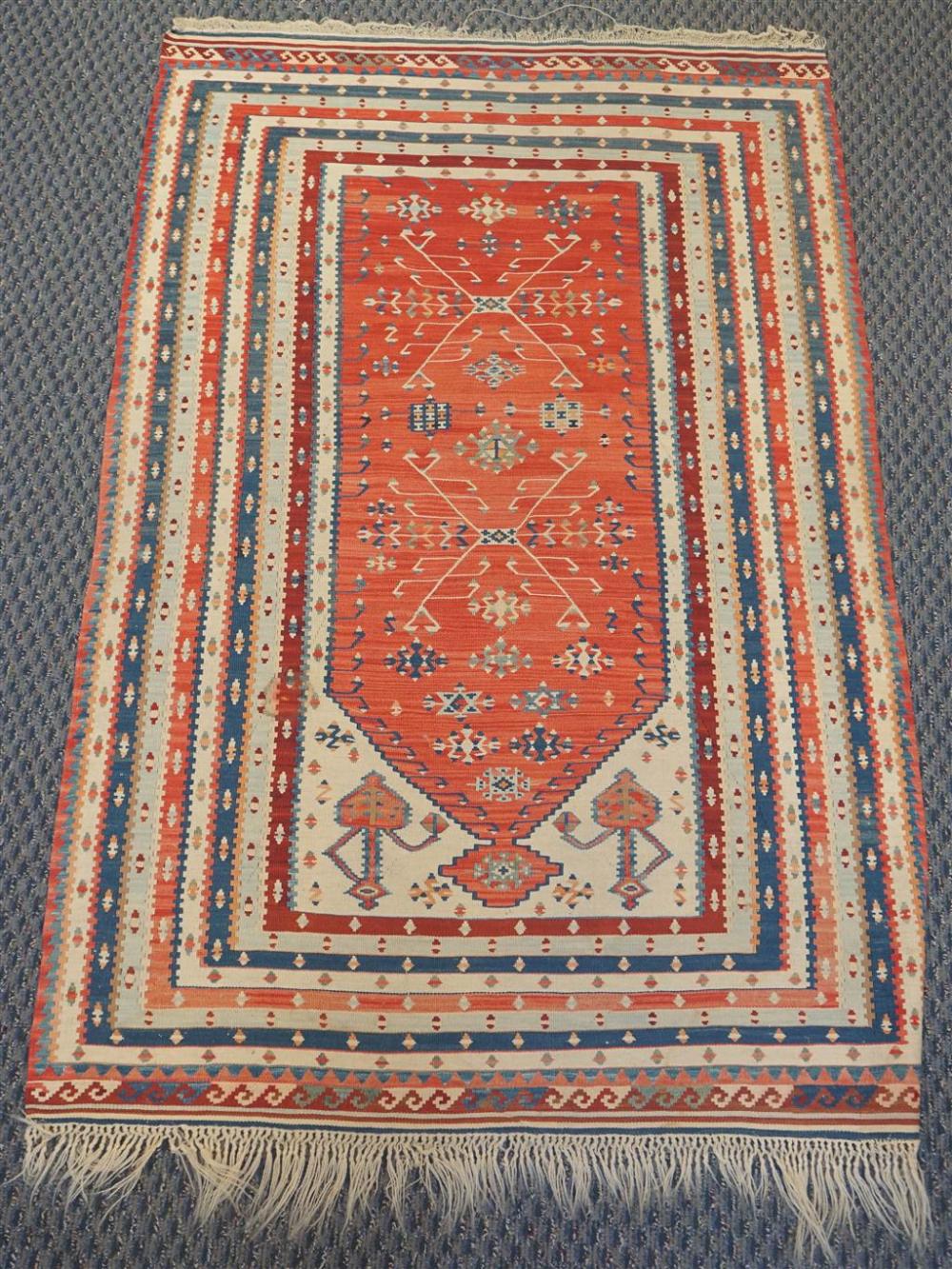 KILIM RUG 5 FT 5 IN X 3 FT 7 INKilim 327e20