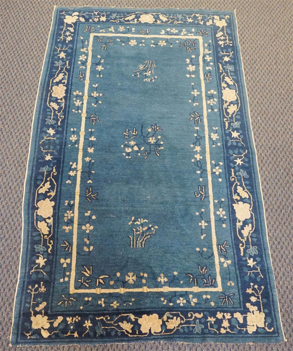 CHINESE RUG, 6 FT 7 IN X 4 FT 1