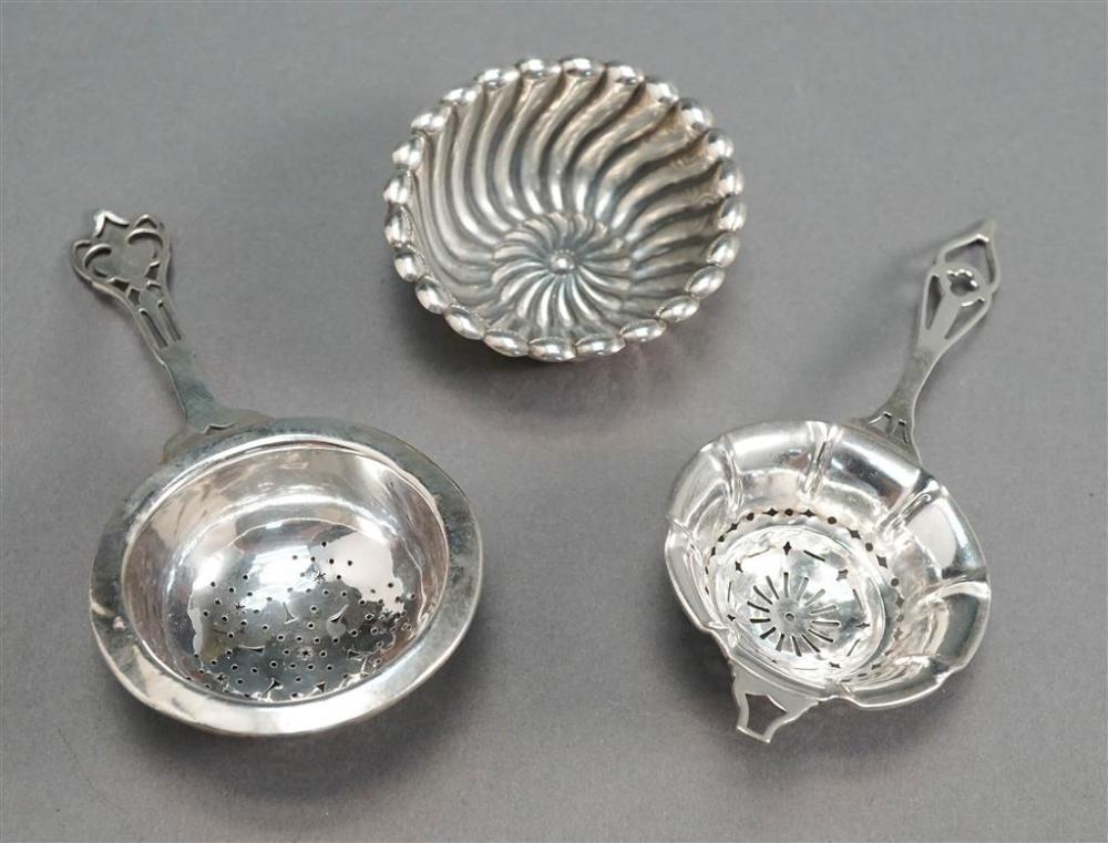 TWO STERLING SILVER TEA STRAINERS 327fe7
