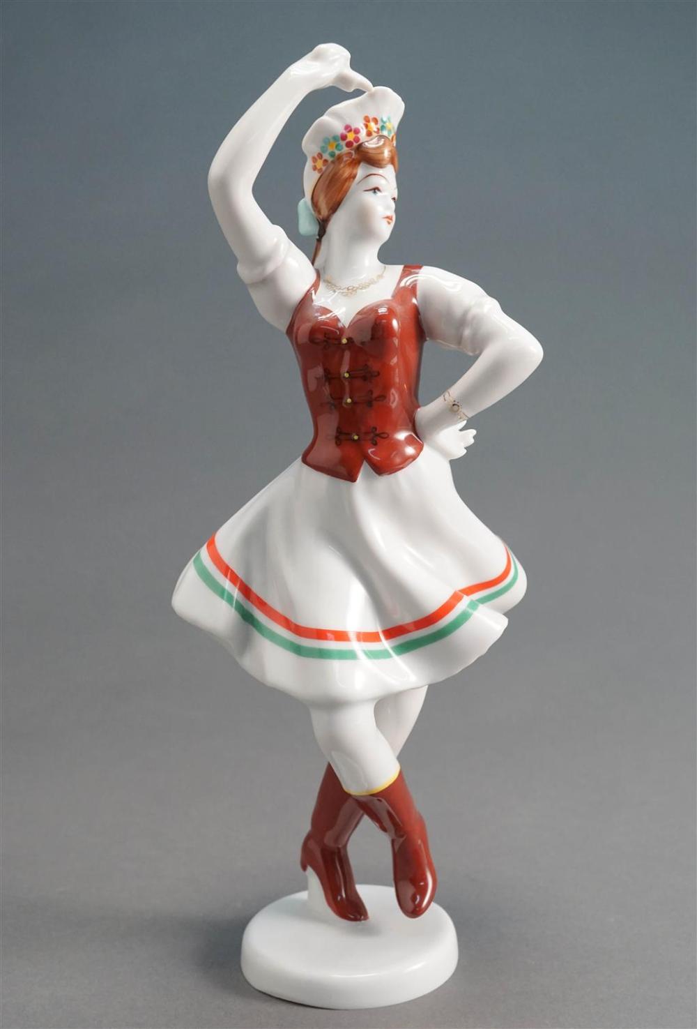 HUNGARIAN PORCELAIN FIGURE OF DANCER  327ffd