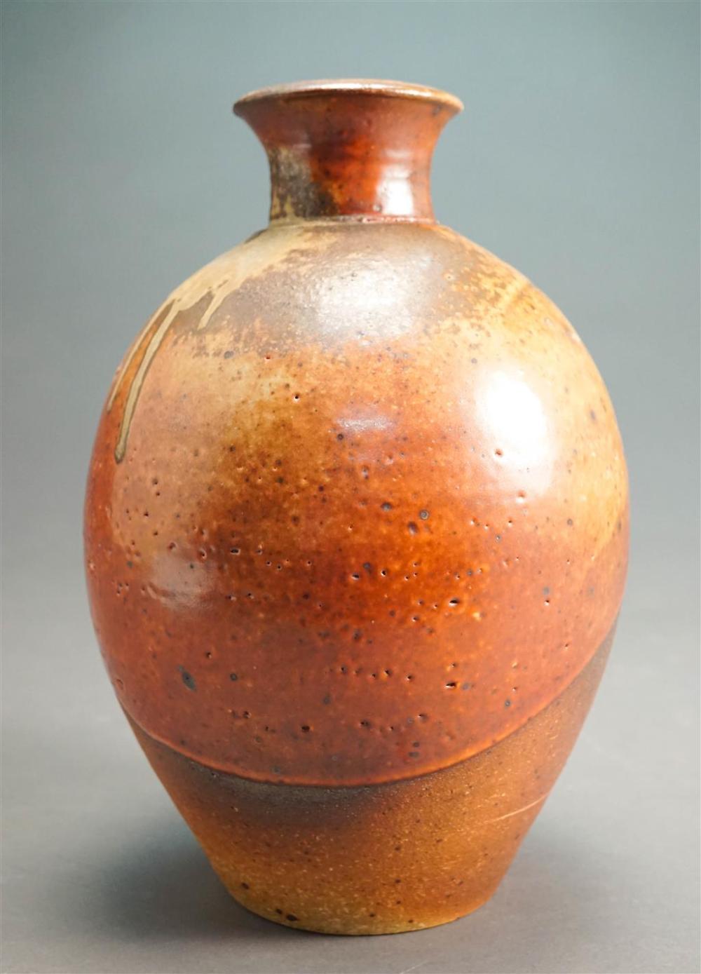 CONTEMPORARY GLAZED STONEWARE VASE  327ffe